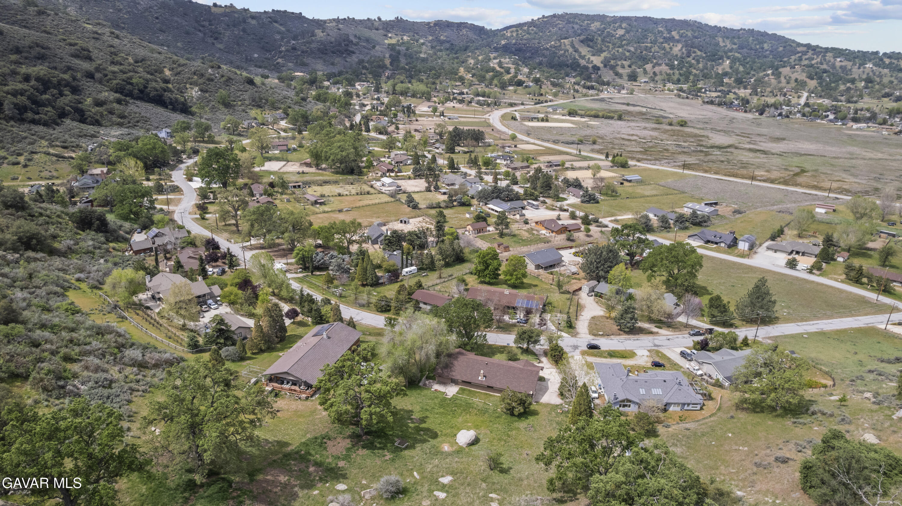 29570 Butterfield Way Tehachapi, CA 93561 - Photo 5 of 59 DJI_0551