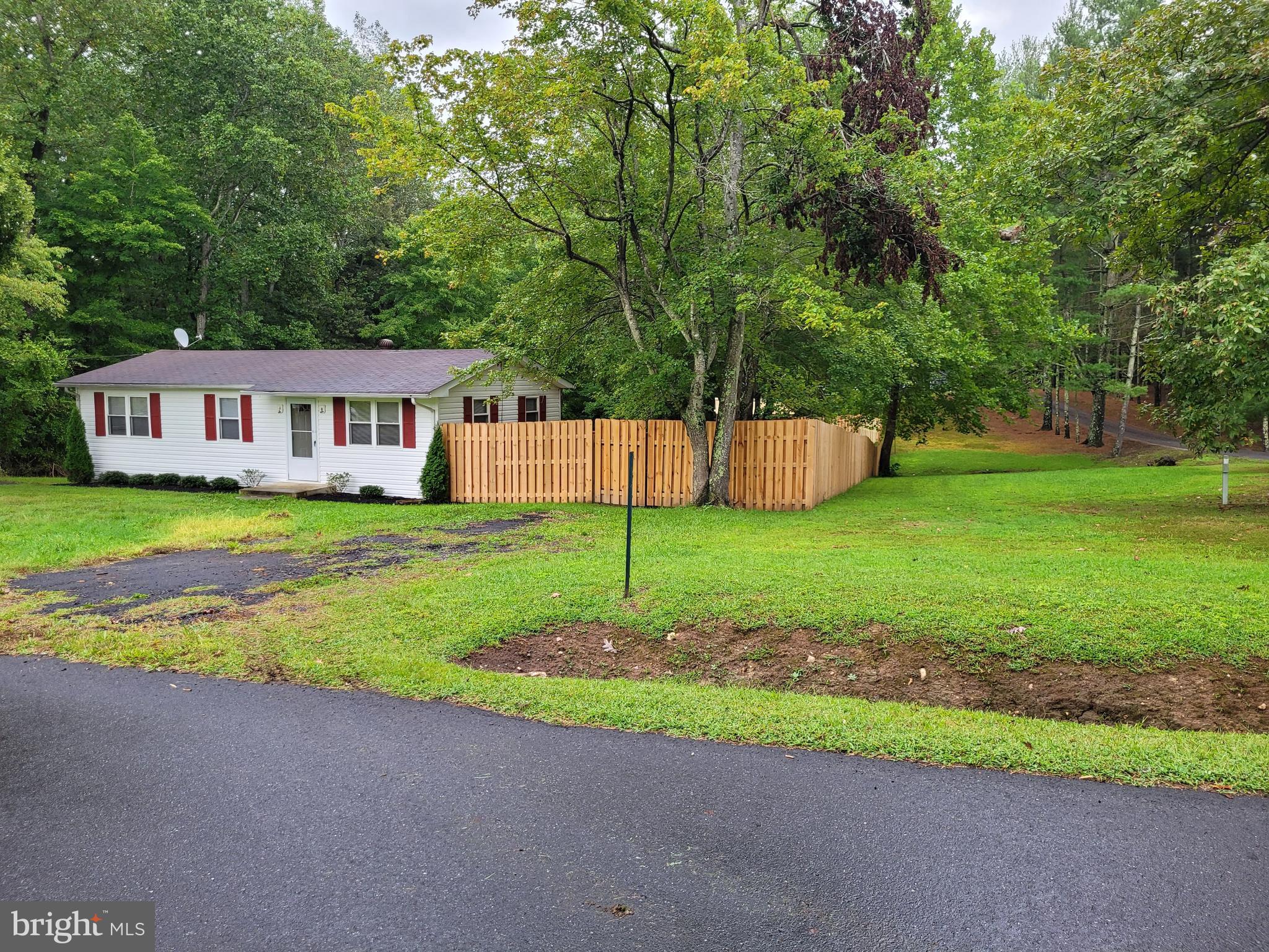 16064 Waterloo Road Amissville, VA 20106 - Photo 2 of 14