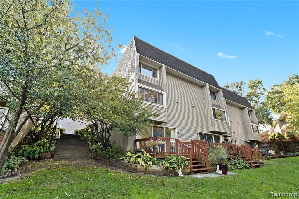 616 Rickett Road, Unit 111 Brighton, MI 48116 - Photo 19 of 21