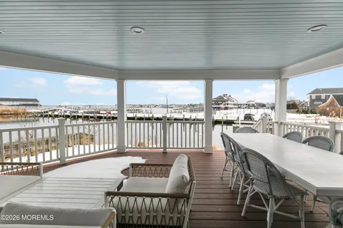 a view of a terrace with sky view
