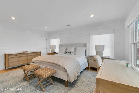 $6,200,000 | 564 Lake Avenue, Bay Head, NJ 08742