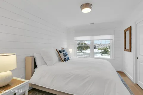 $6,200,000 | 564 Lake Avenue, Bay Head, NJ 08742