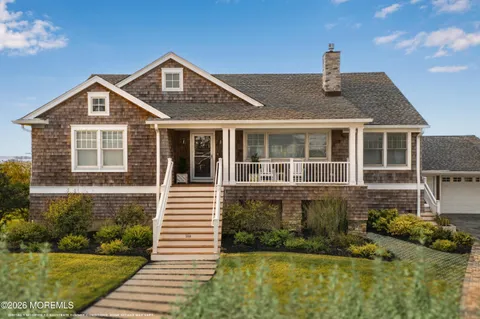 $6,200,000 | 564 Lake Avenue, Bay Head, NJ 08742
