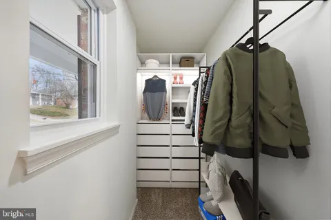 a view of walk in closet