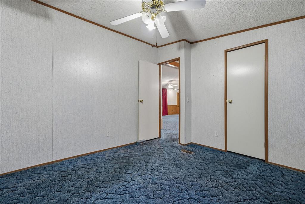 220 North Houston Street Edgewood, TX 75117 - Photo 19 of 30 a view of entryway