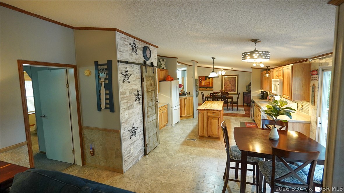 99 Rustic Woods Road Sunrise Beach, MO 65079 - Photo 20 of 48
