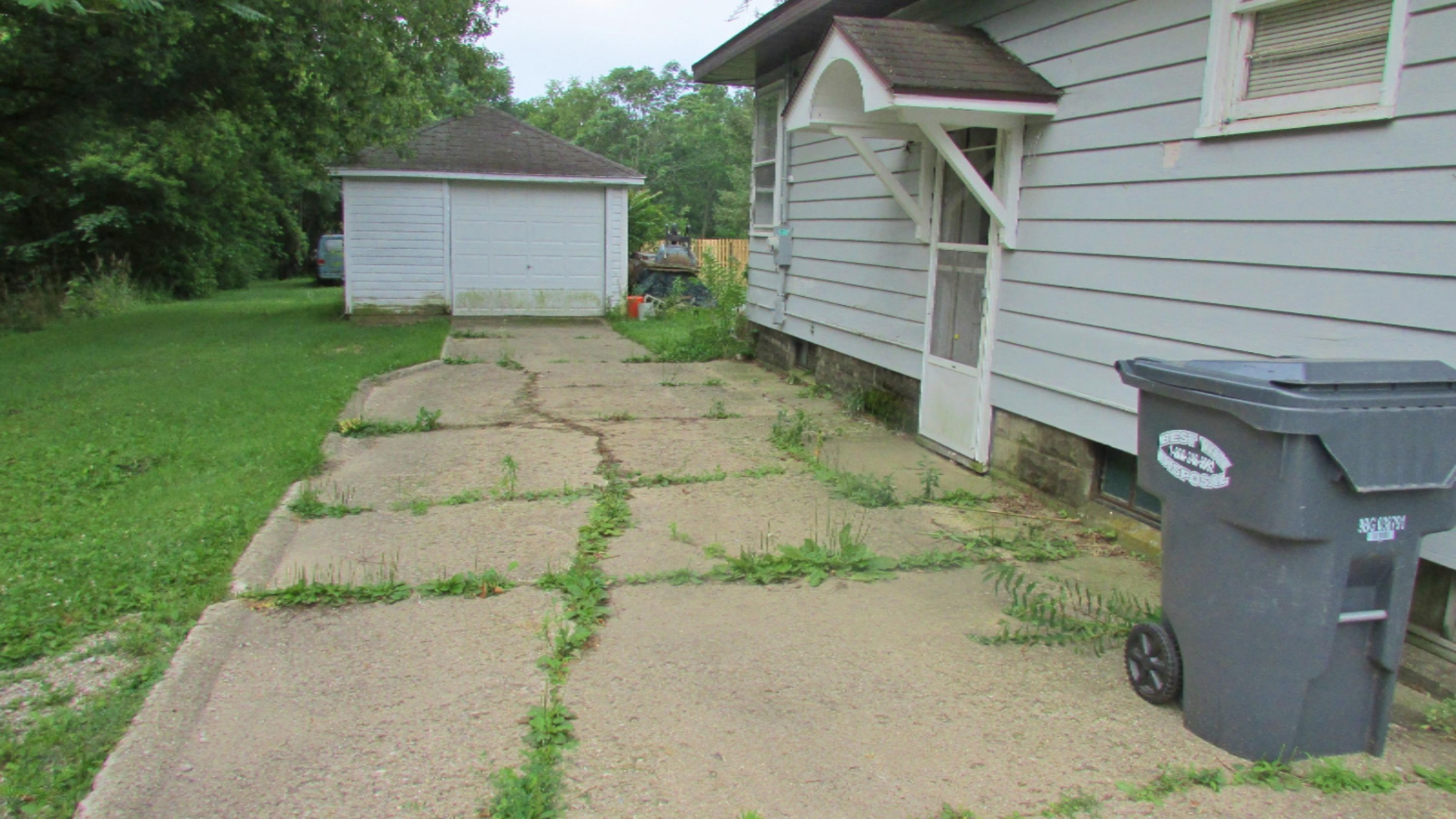 4898 Territorial Road Benton Harbor, MI 49022 - Photo 16 of 20 IMG_0019
