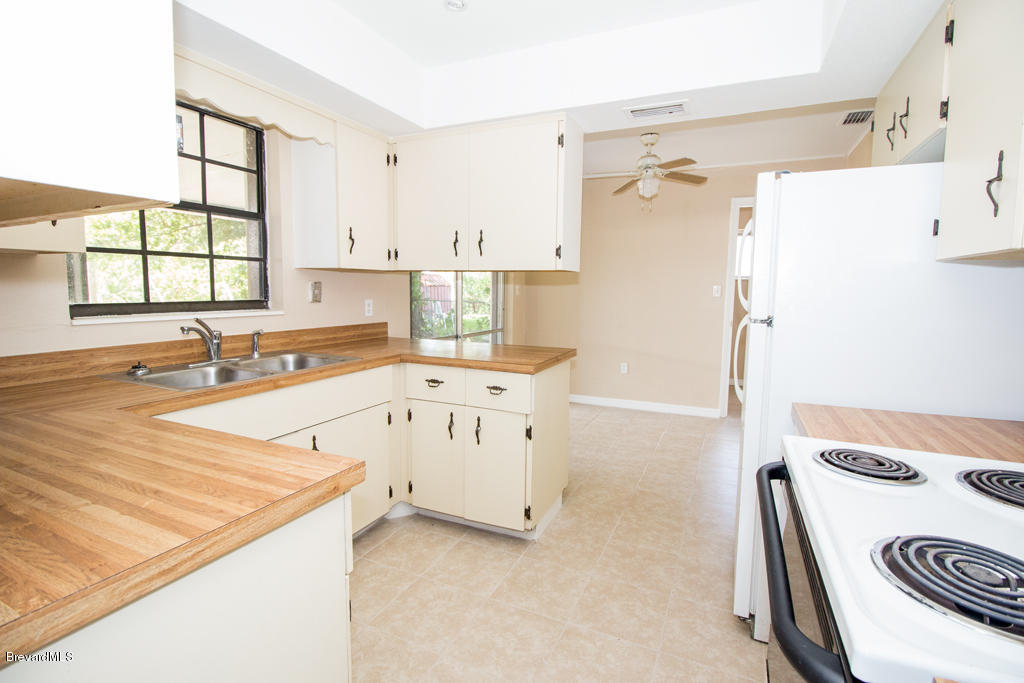 2589 Sarno Road Melbourne, FL 32935 - Photo 4 of 12 Sarno8