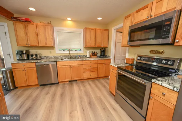 $949,000 | 8 Heron Cove East, Oakland, MD 21550