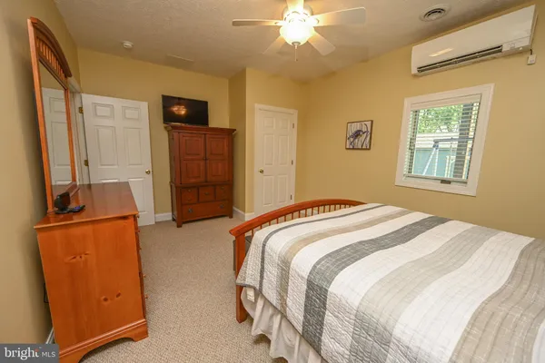 $949,000 | 8 Heron Cove East, Oakland, MD 21550
