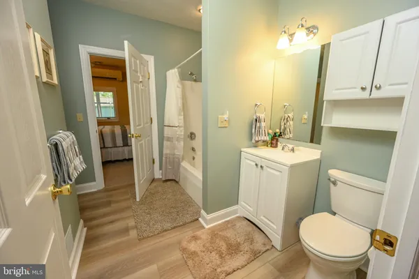$949,000 | 8 Heron Cove East, Oakland, MD 21550