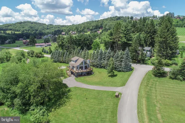 $949,000 | 8 Heron Cove East, Oakland, MD 21550