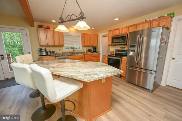 $949,000 | 8 Heron Cove East, Oakland, MD 21550