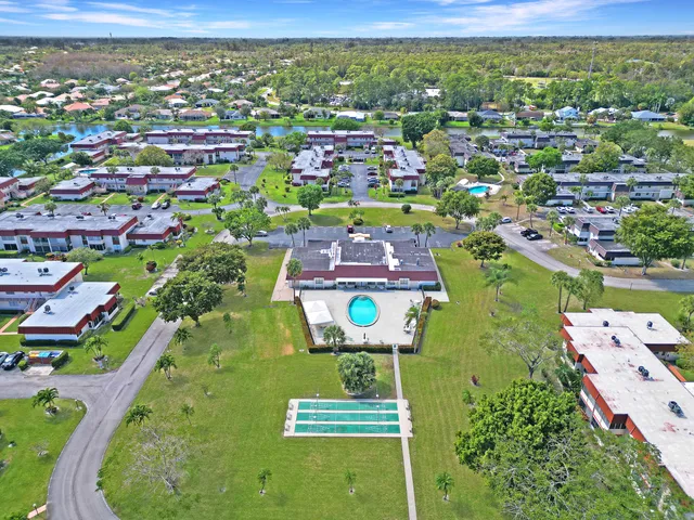 $149,000 | 12022 West Greenway Drive, Unit 206, Royal Palm Beach, FL 33411