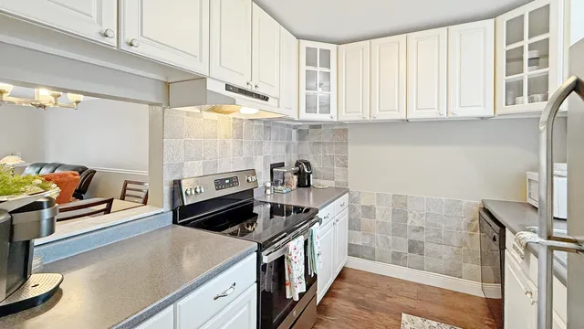 $149,000 | 12022 West Greenway Drive, Unit 206, Royal Palm Beach, FL 33411