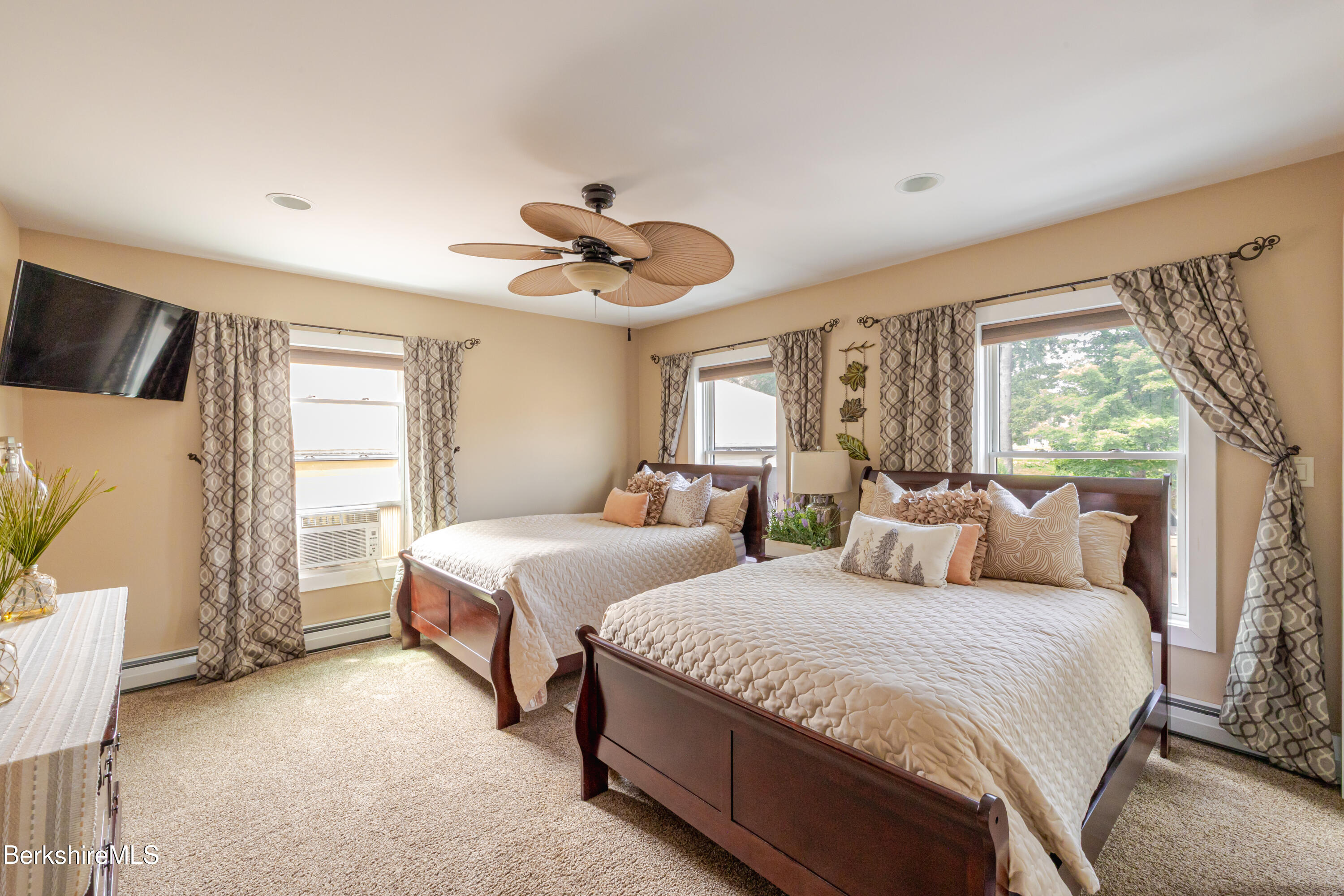 140 Hancock Road Pittsfield, MA 01201 - Photo 46 of 66 46