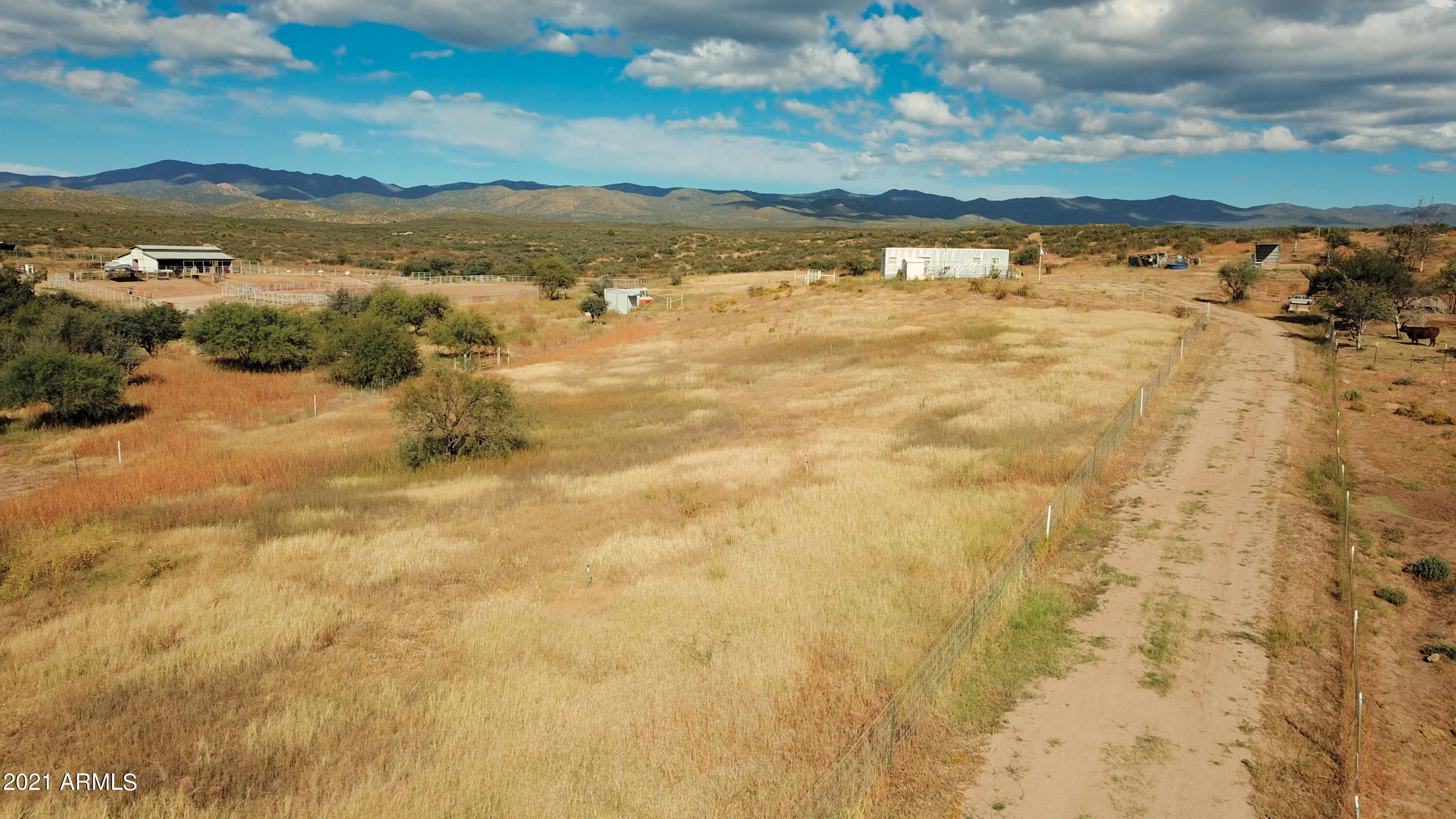 6699 Windmill Road Skull Valley, AZ 86338 - Photo 11 of 17 742 E