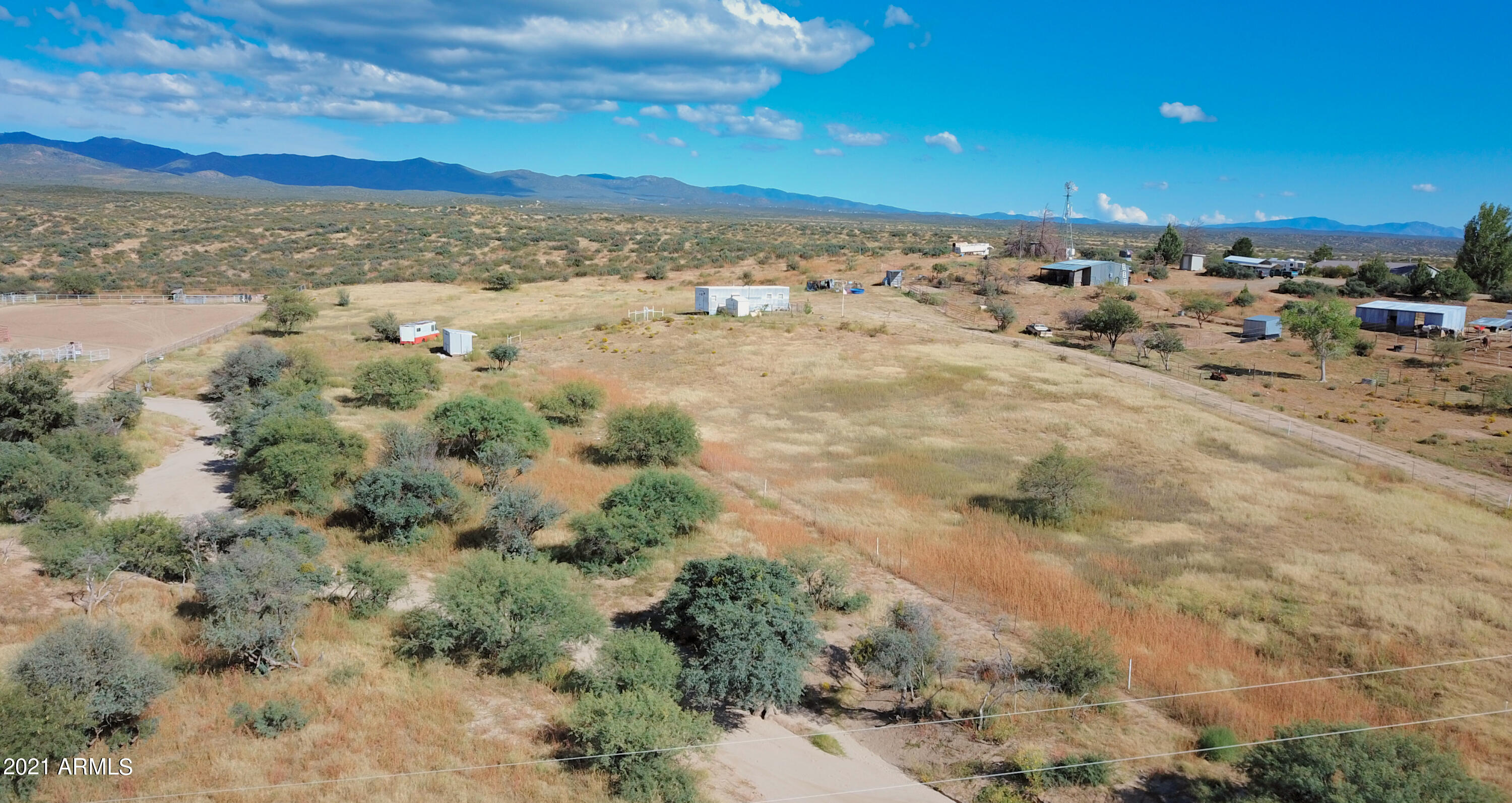 6699 Windmill Road Skull Valley, AZ 86338 - Photo 5 of 17 726 E