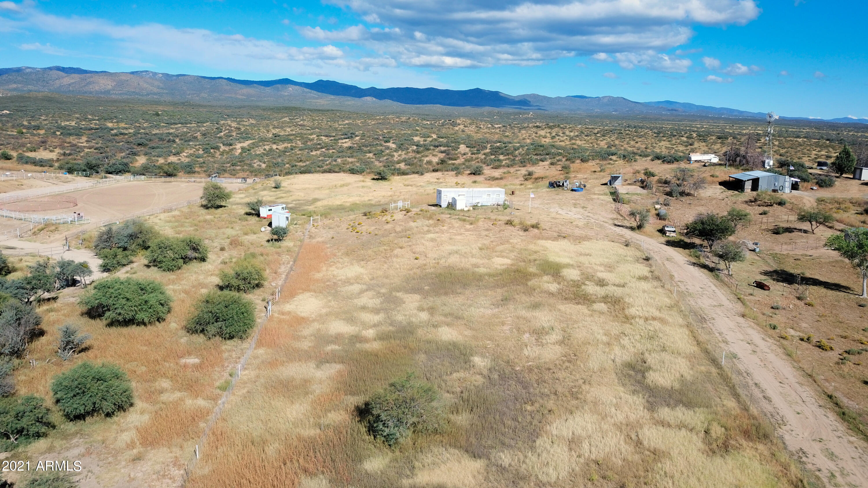 6699 Windmill Road Skull Valley, AZ 86338 - Photo 6 of 17 728 E
