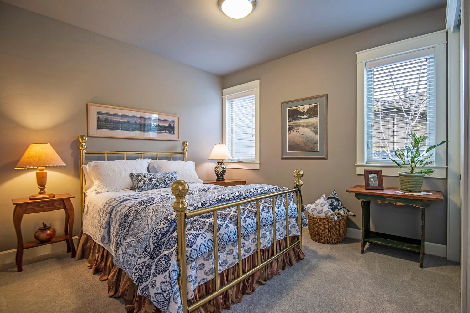 2630 Northwest Boulder Ridge Loop Bend, OR 97703 - Photo 22 of 31 Guest Suite with Full Bath
