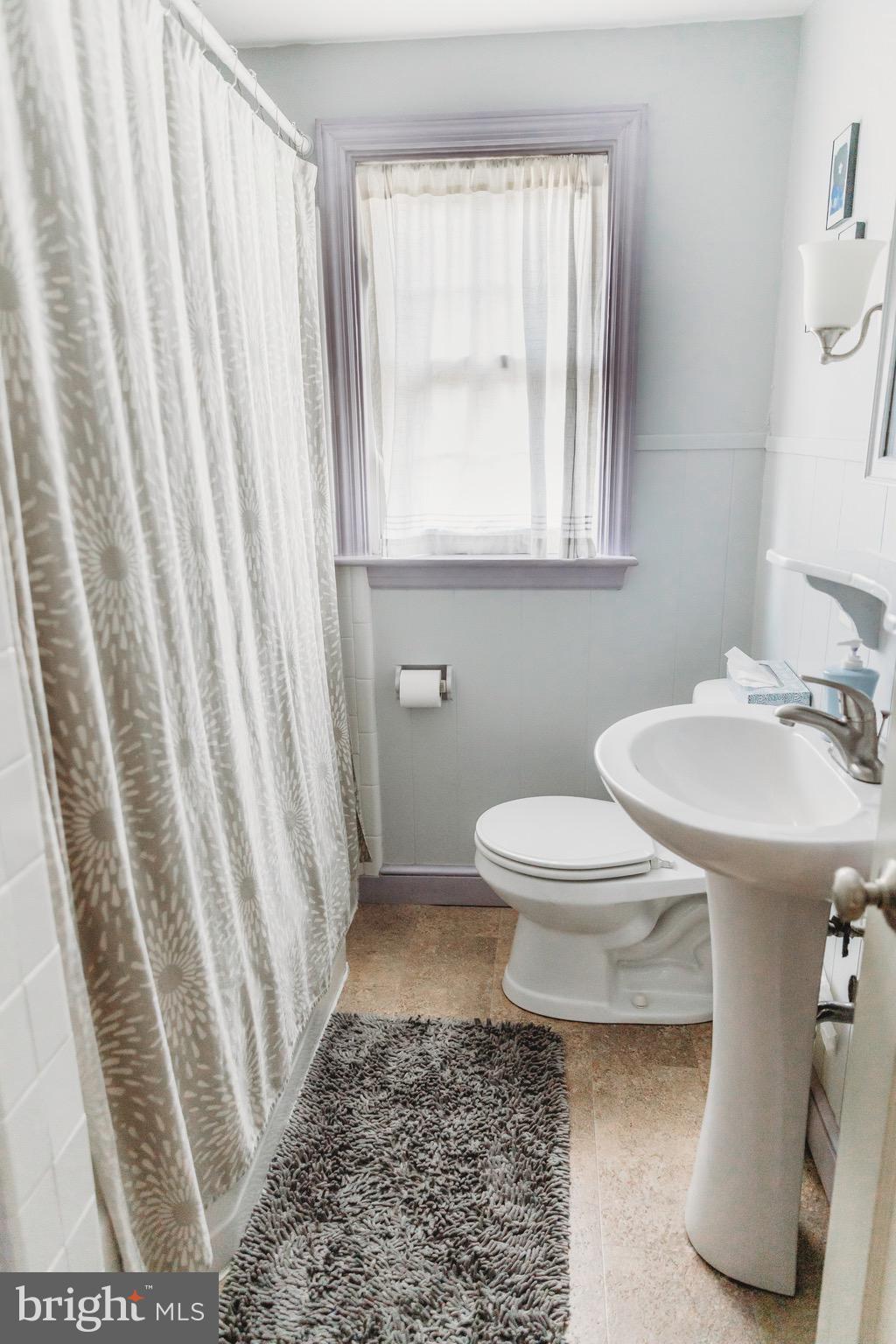 934 Pleasure Road Lancaster, PA 17601 - Photo 18 of 42 Full bath on second floor