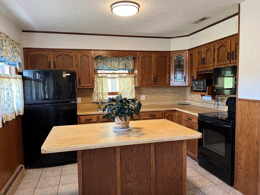 1448 Tower Road Galax, VA 24333 - Photo 10 of 18 Gallery Image 10