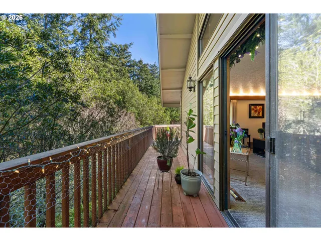 $479,000 | 2595 Brussells Street, North Bend, OR 97459