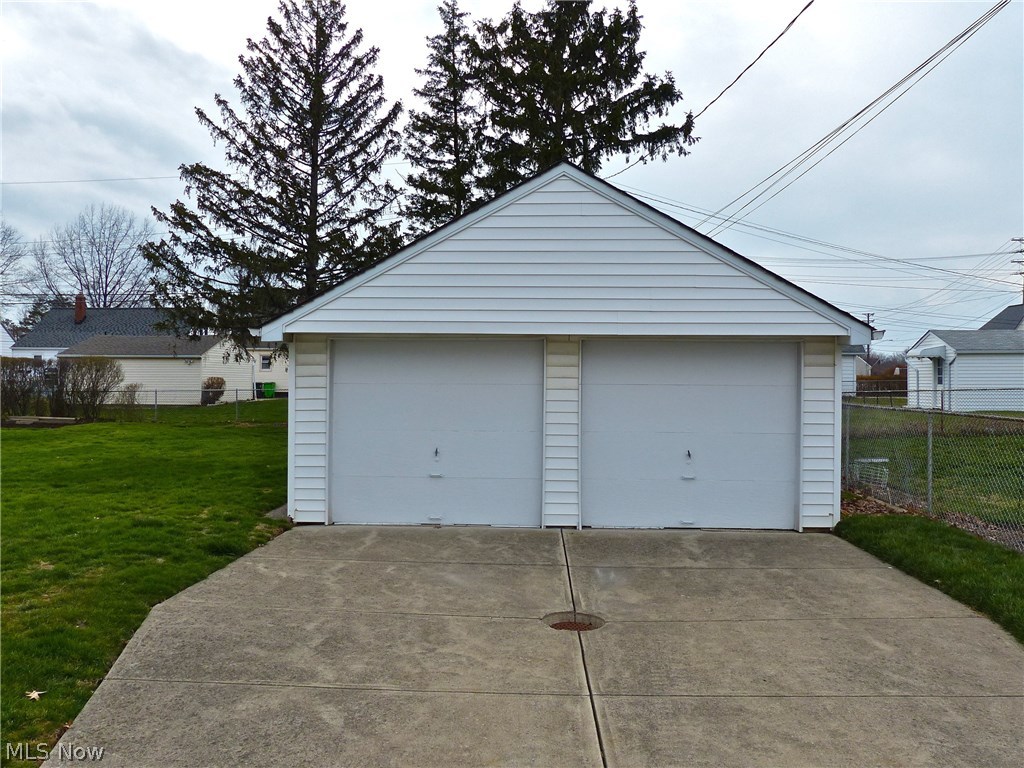 30437 Clarmont Road Willowick, OH 44095 - Photo 22 of 23