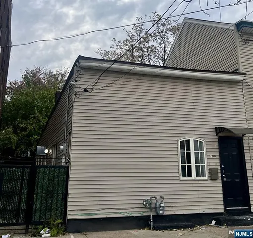 $289,000 | 100 Beech Street, Paterson, NJ 07501