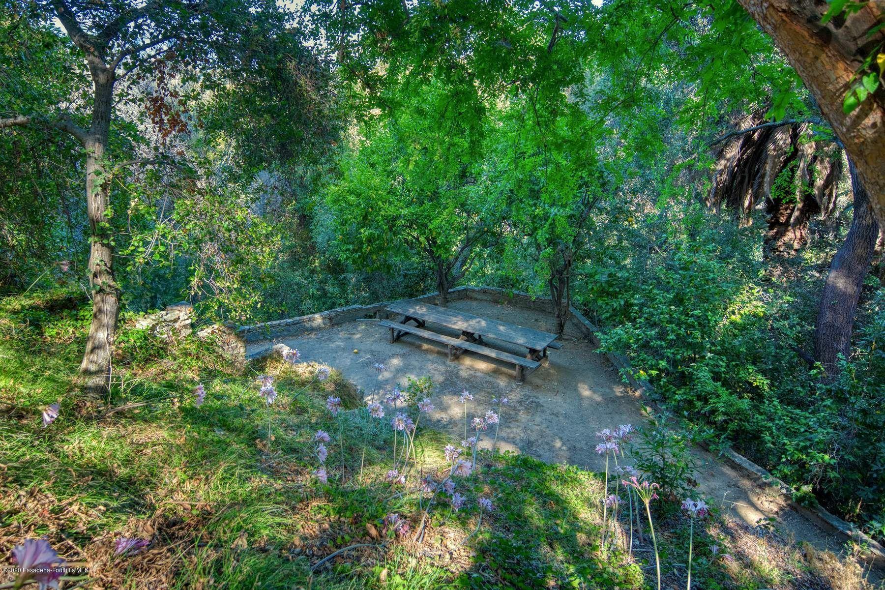 400 South San Rafael Avenue Pasadena, CA 91105 - Photo 42 of 49 a view of outdoor space and yard