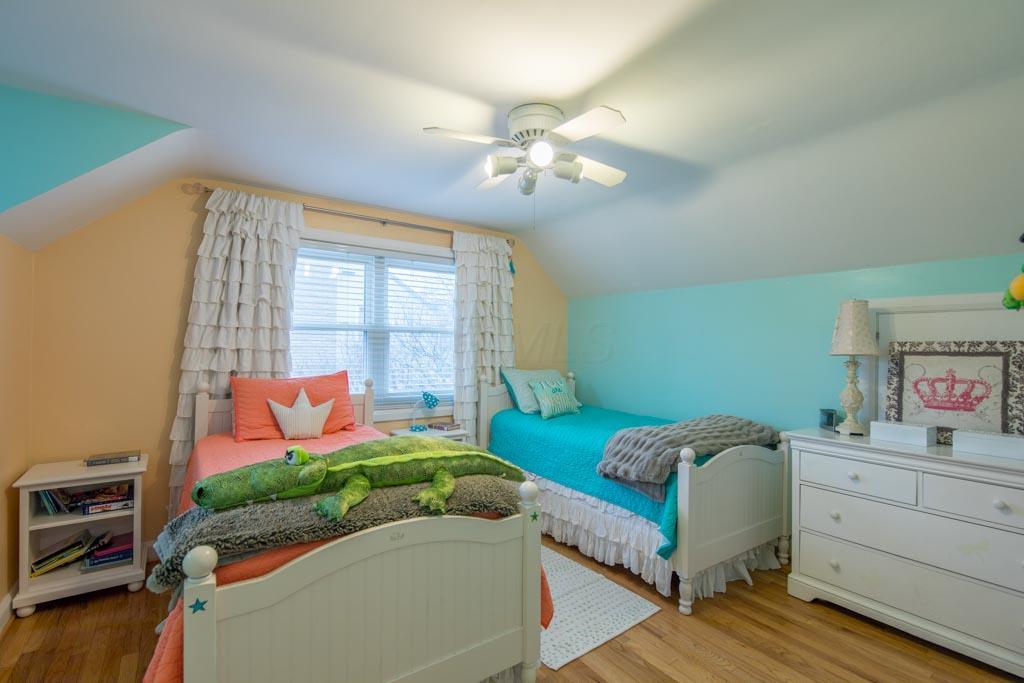 2240 Dorset Road Columbus, OH 43221 - Photo 18 of 28