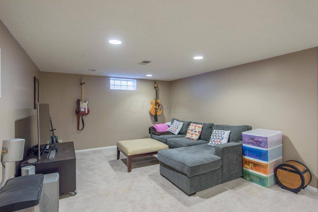 2240 Dorset Road Columbus, OH 43221 - Photo 20 of 28