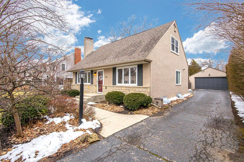 2240 Dorset Road Columbus, OH 43221 - Photo 2 of 28