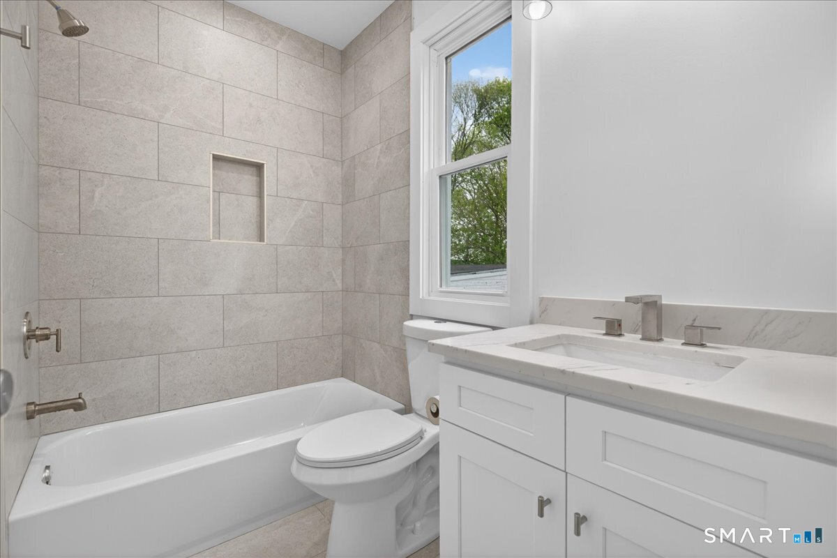 59 Southmayd Road Waterbury, CT 06705 - Photo 16 of 22