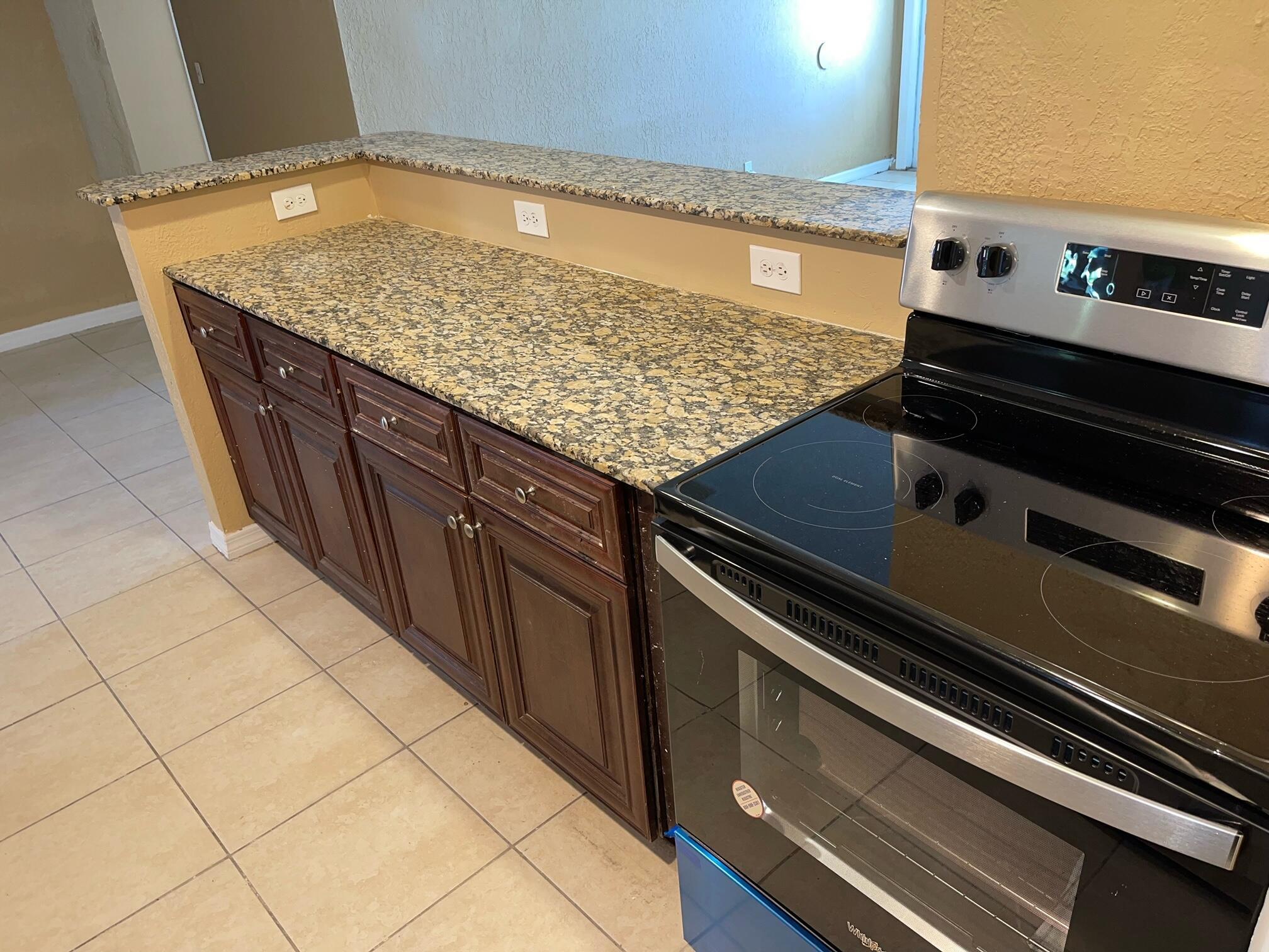 1650 West 12th Court Riviera Beach, FL 33404 - Photo 7 of 17 image3
