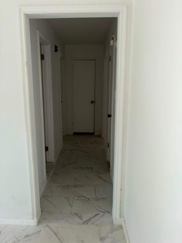 1918 Hampton Street Houston, TX 77088 - Photo 8 of 23