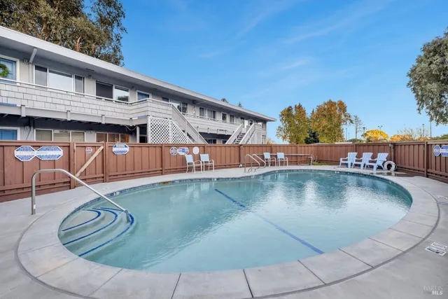 $599,000 | 61 Pixley Avenue, Unit 3, Corte Madera, CA 94925