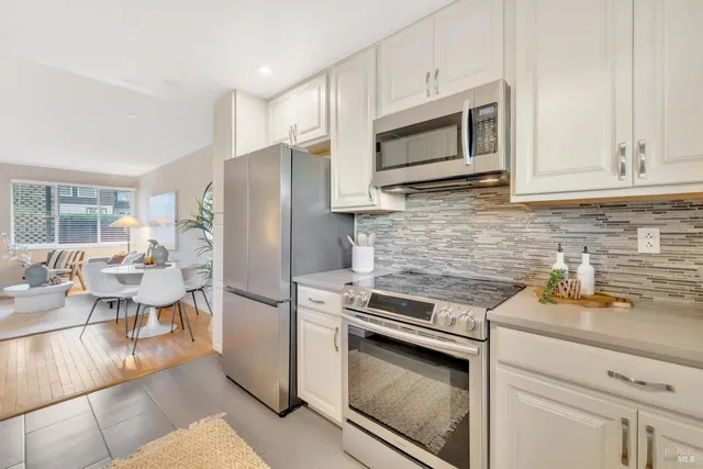 $599,000 | 61 Pixley Avenue, Unit 3, Corte Madera, CA 94925