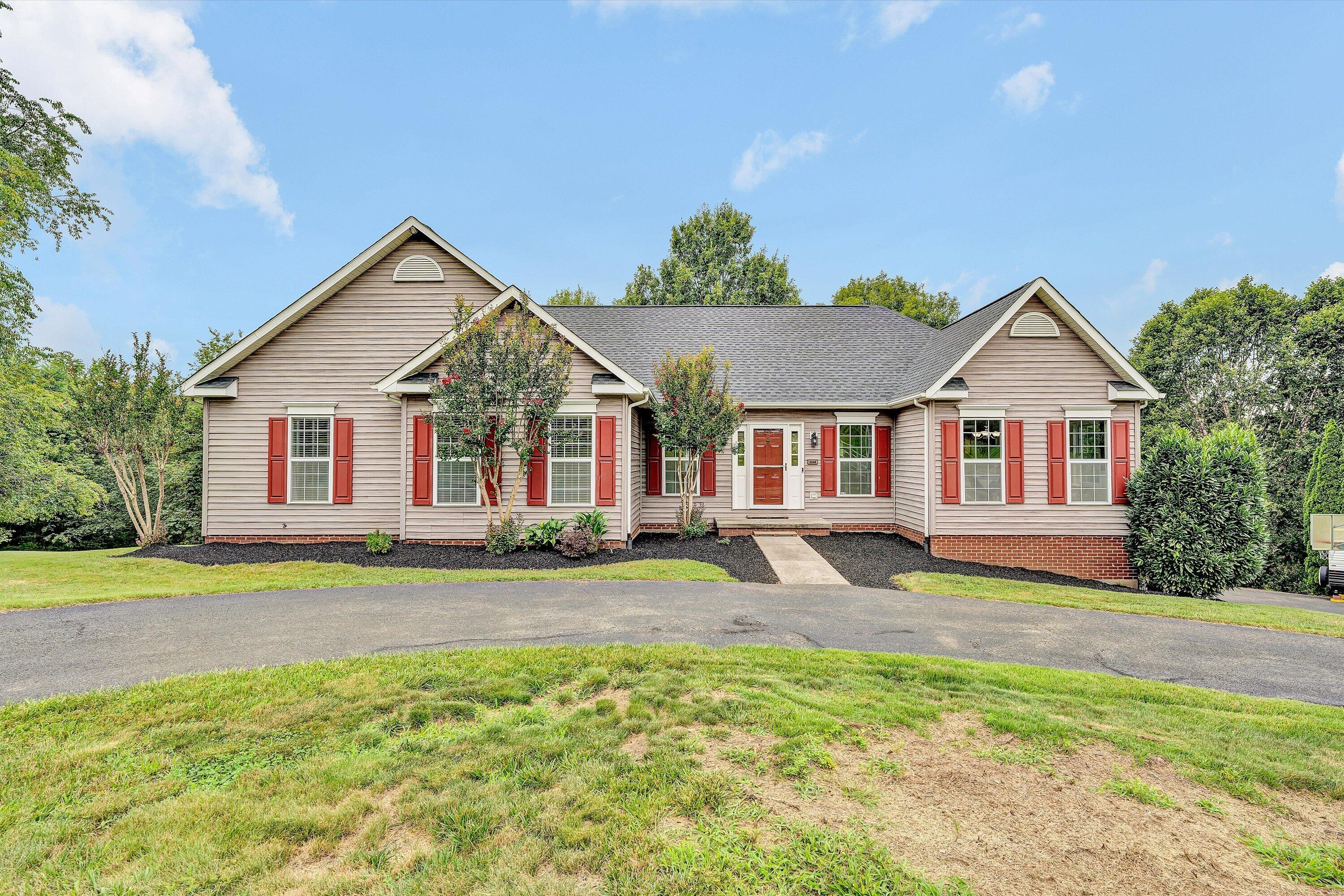 2248 Green Level Road Boones Mill, VA 24065 - Photo 1 of 59 01-DSC00127