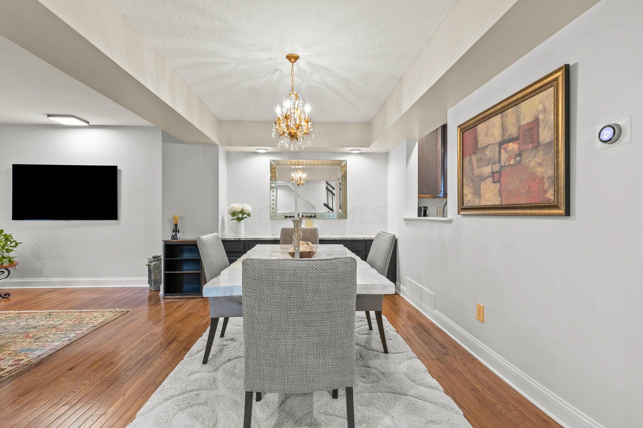 2155 Sandston Road Columbus, OH 43220 - Photo 5 of 40 Dining Room