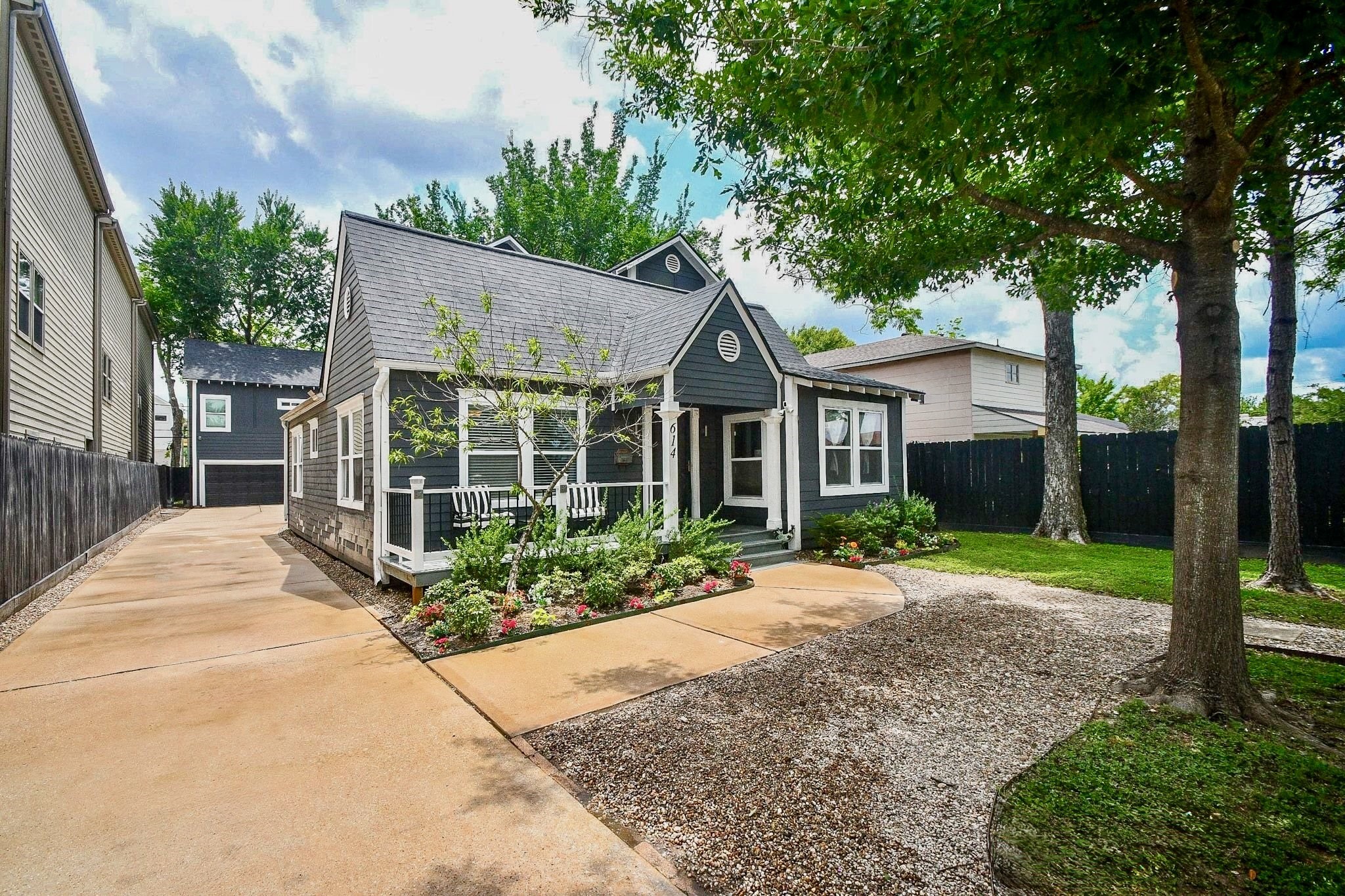 614 West 28th Street Houston, TX 77008 - Photo 16 of 25 Hard to find extra large fenced in lot!