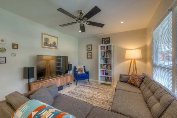 $3,000 | 7608 Delafield Lane, Austin, TX 78752