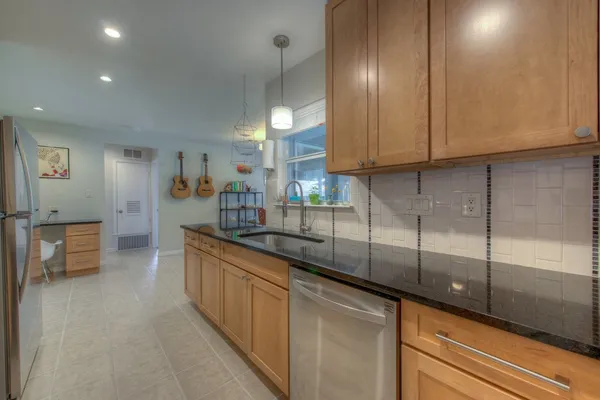 $3,000 | 7608 Delafield Lane, Austin, TX 78752