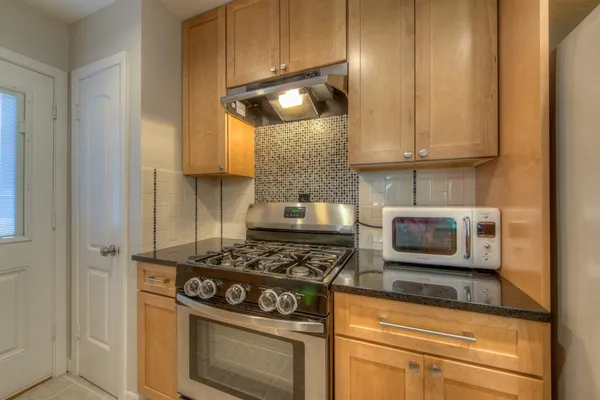 $3,000 | 7608 Delafield Lane, Austin, TX 78752