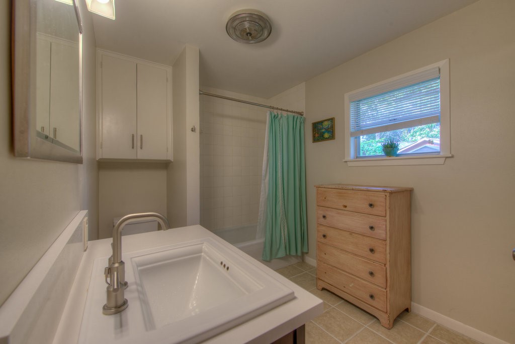 7608 Delafield Lane Austin, TX 78752 - Photo 21 of 33