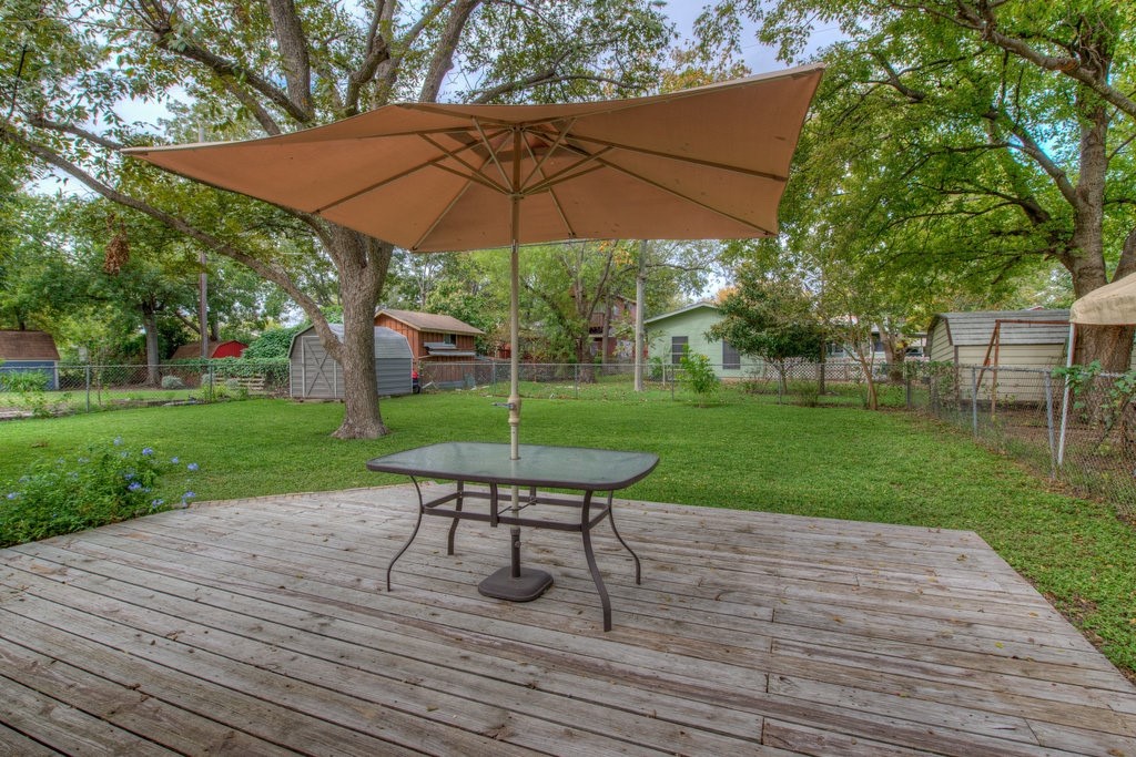 7608 Delafield Lane Austin, TX 78752 - Photo 28 of 33