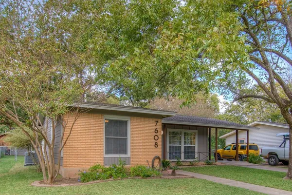 $3,000 | 7608 Delafield Lane, Austin, TX 78752