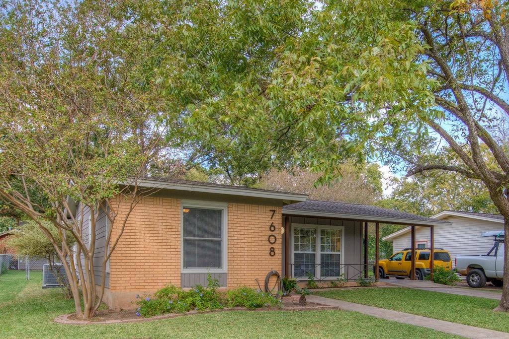 7608 Delafield Lane Austin, TX 78752 - Photo 4 of 33