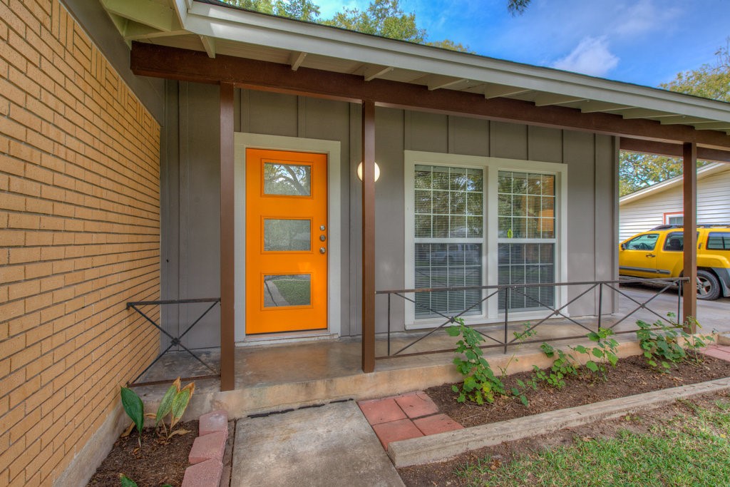 7608 Delafield Lane Austin, TX 78752 - Photo 6 of 33