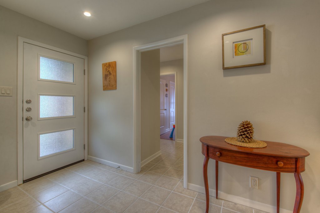 7608 Delafield Lane Austin, TX 78752 - Photo 8 of 33